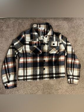 zeagoo Plaid Shacket in Cream, Brown & Navy with Rust Accents